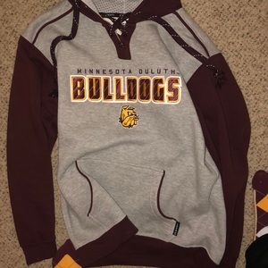 UMD bulldogs hoodie w mesh lining and hockey laces